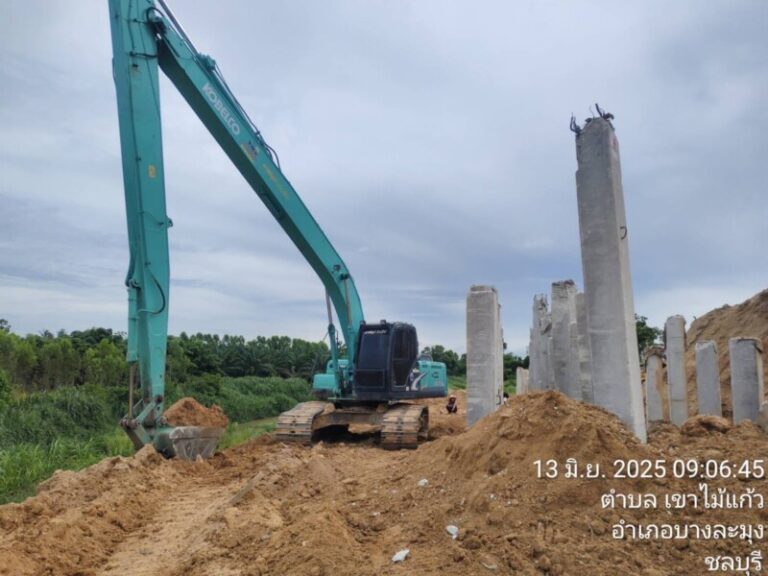รถแม็คโครรับจ้างพุทธมณฑล