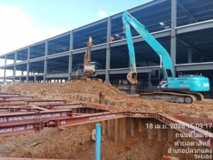 รถแม็คโครรับจ้างรับรื้อโครงสร้าง